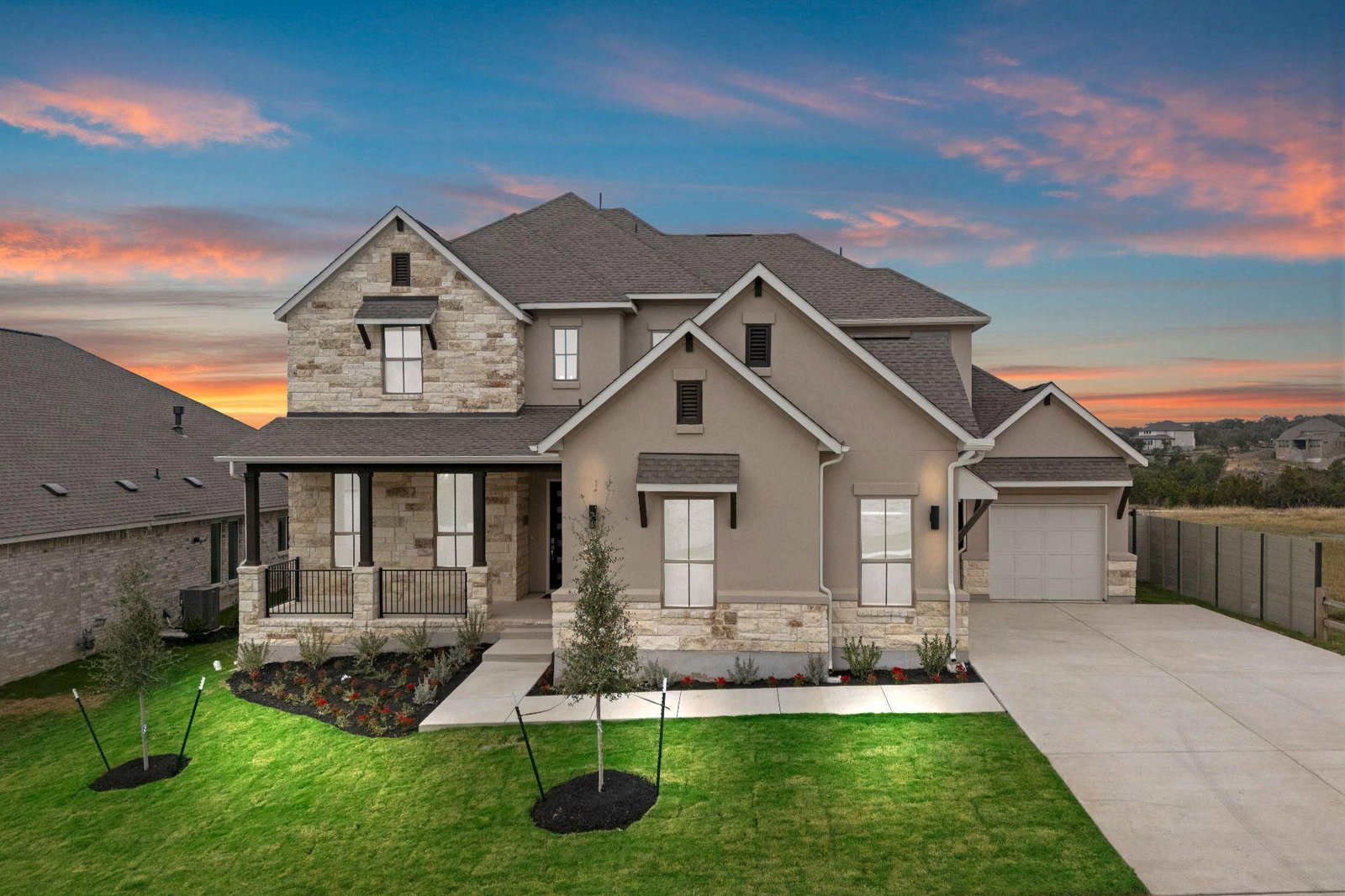 1802 Crimson Sunset DR - Photo 1