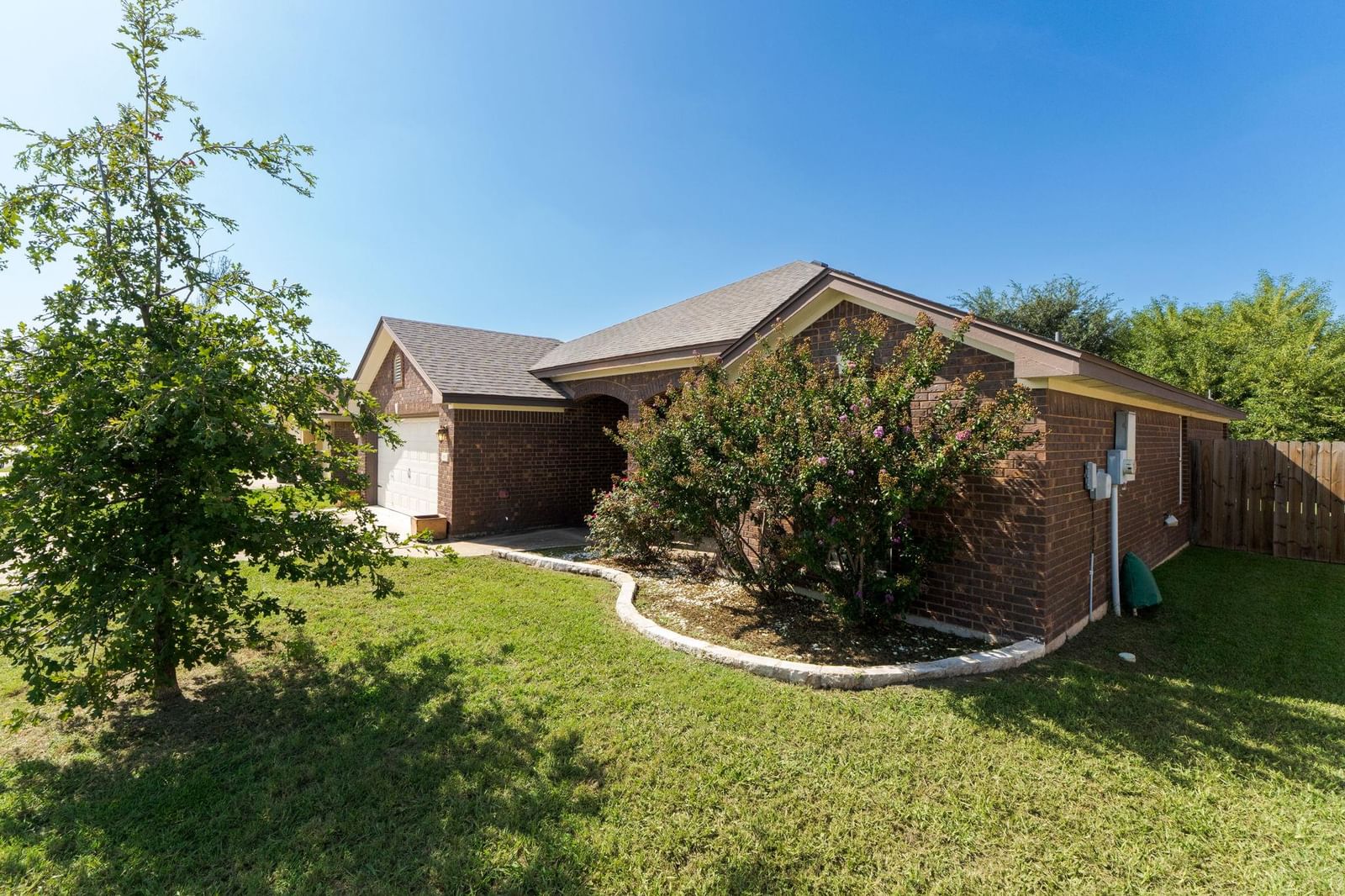 3911 Salt Fork DR - Photo 1