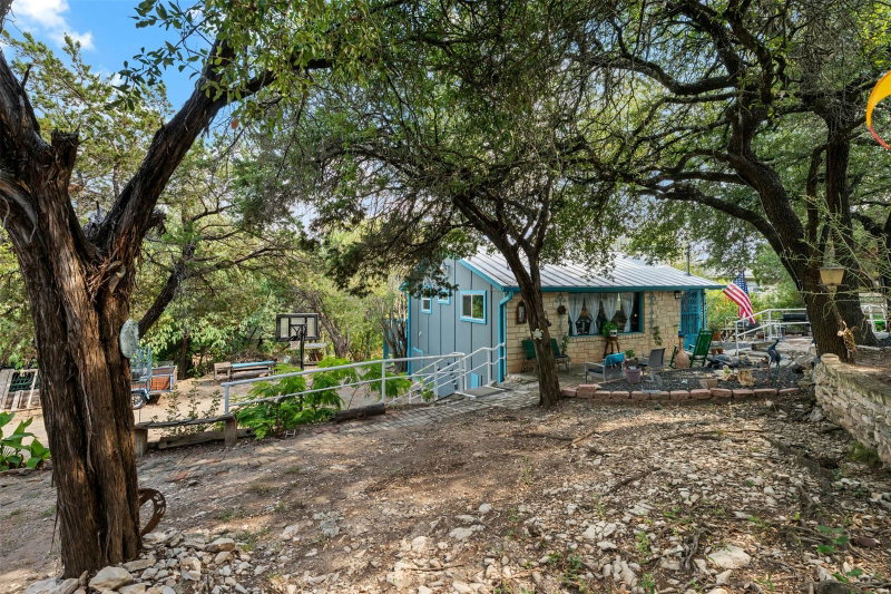 Property photo 28