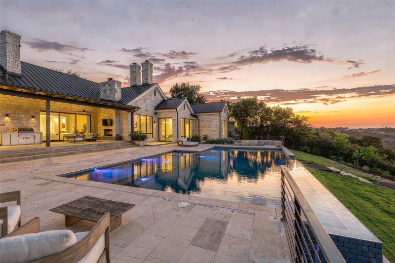 Property photo 31