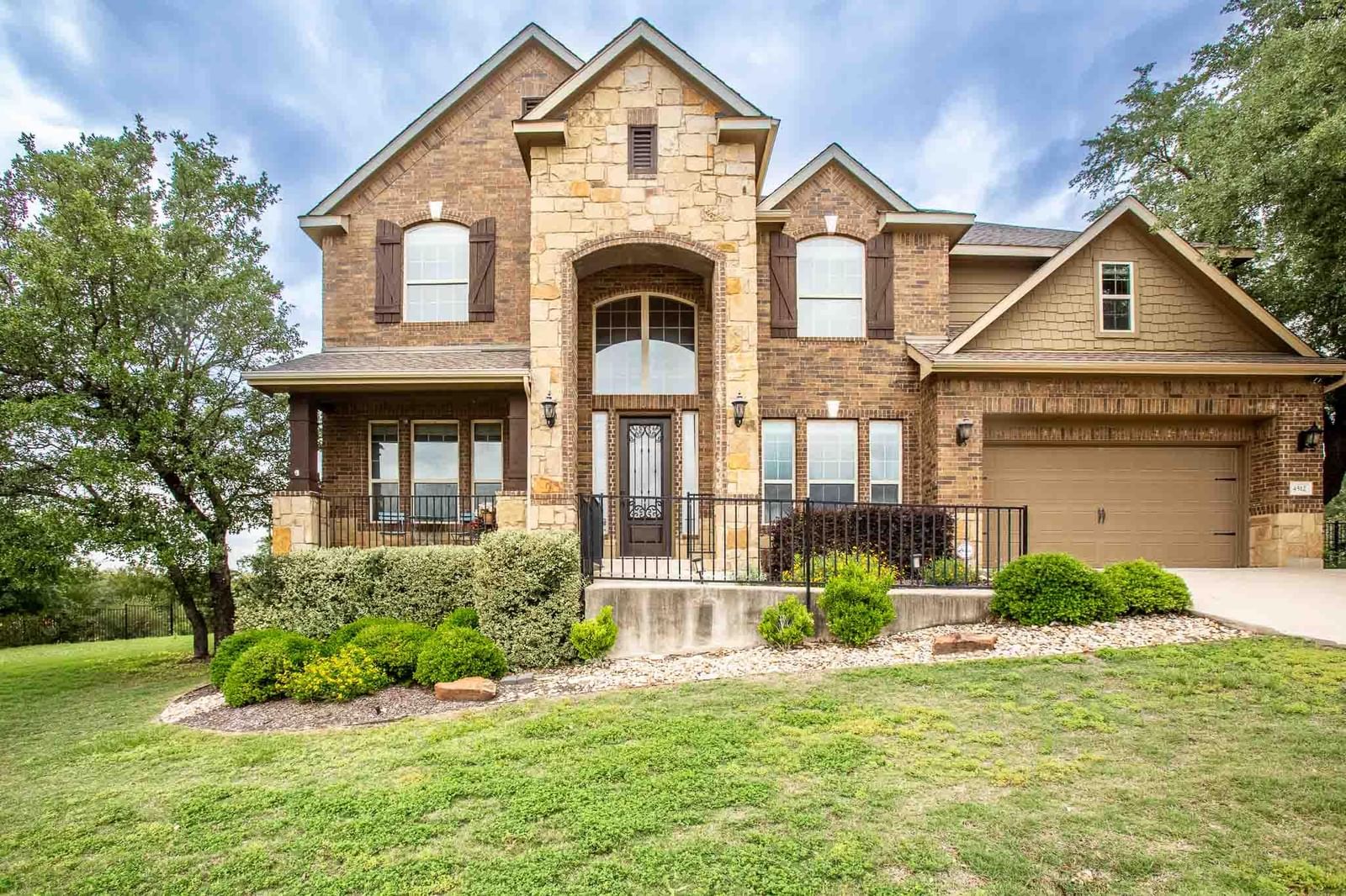 4512 Diamante DR - Photo 1