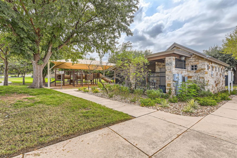 Property photo 32