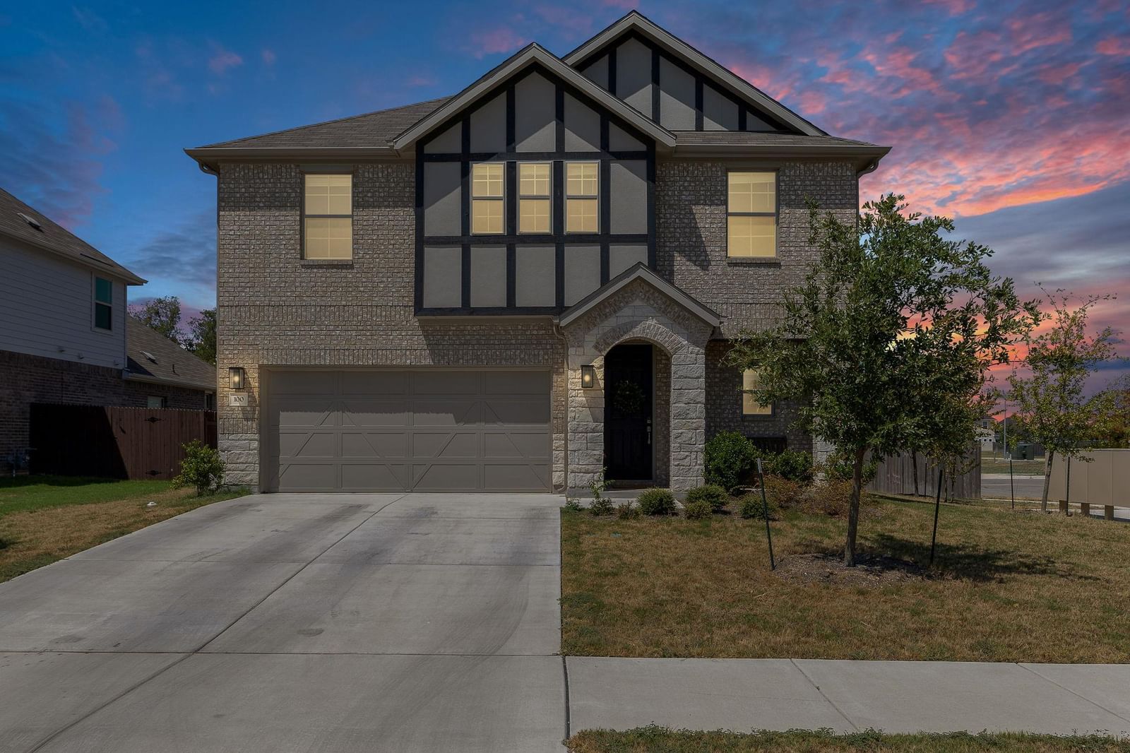 100 Windgate DR - Photo 1