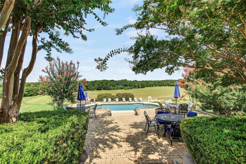 Property photo 32