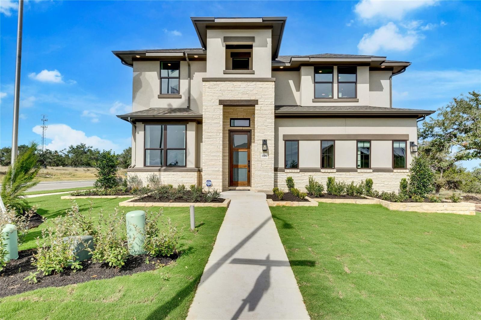 1101 Cole Estates DR - Photo 1
