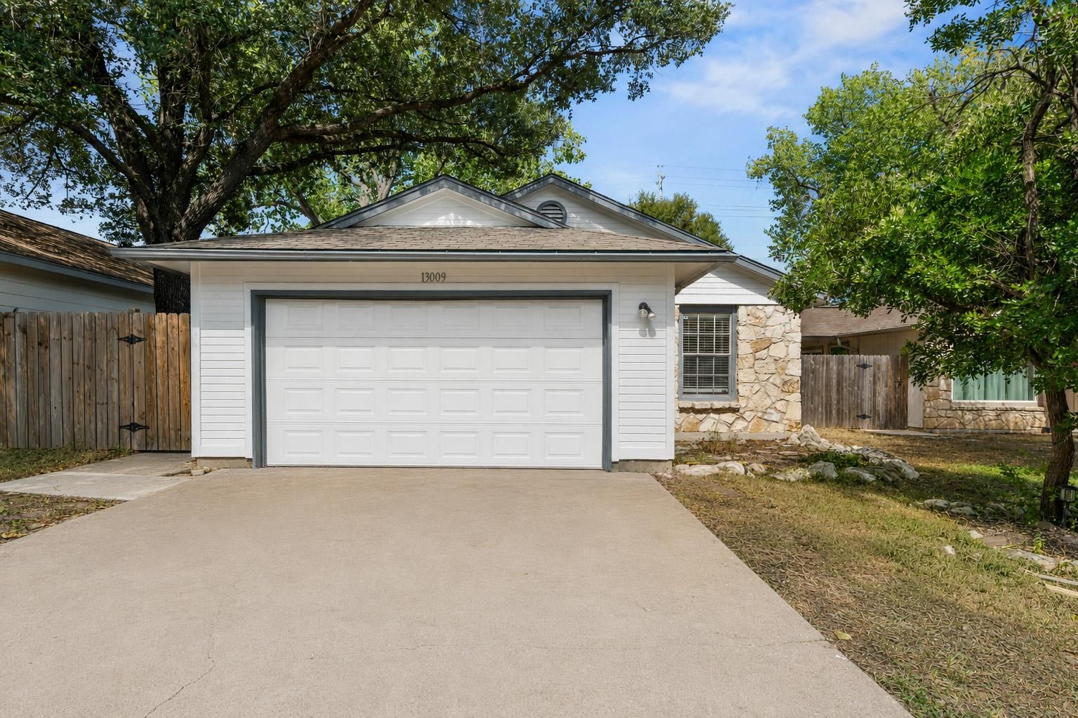 13009 Pollard DR - Photo 1