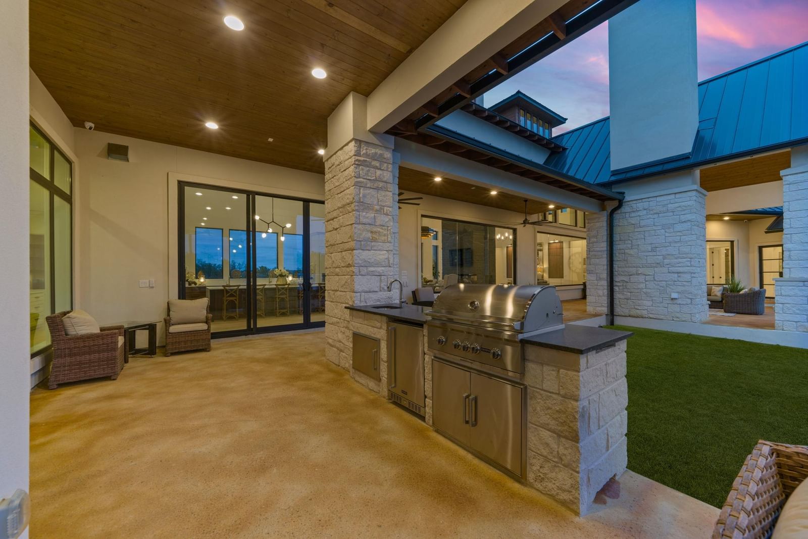 Photo 36