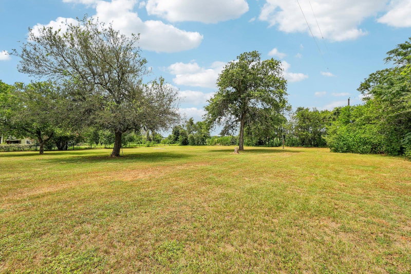 Property photo 38