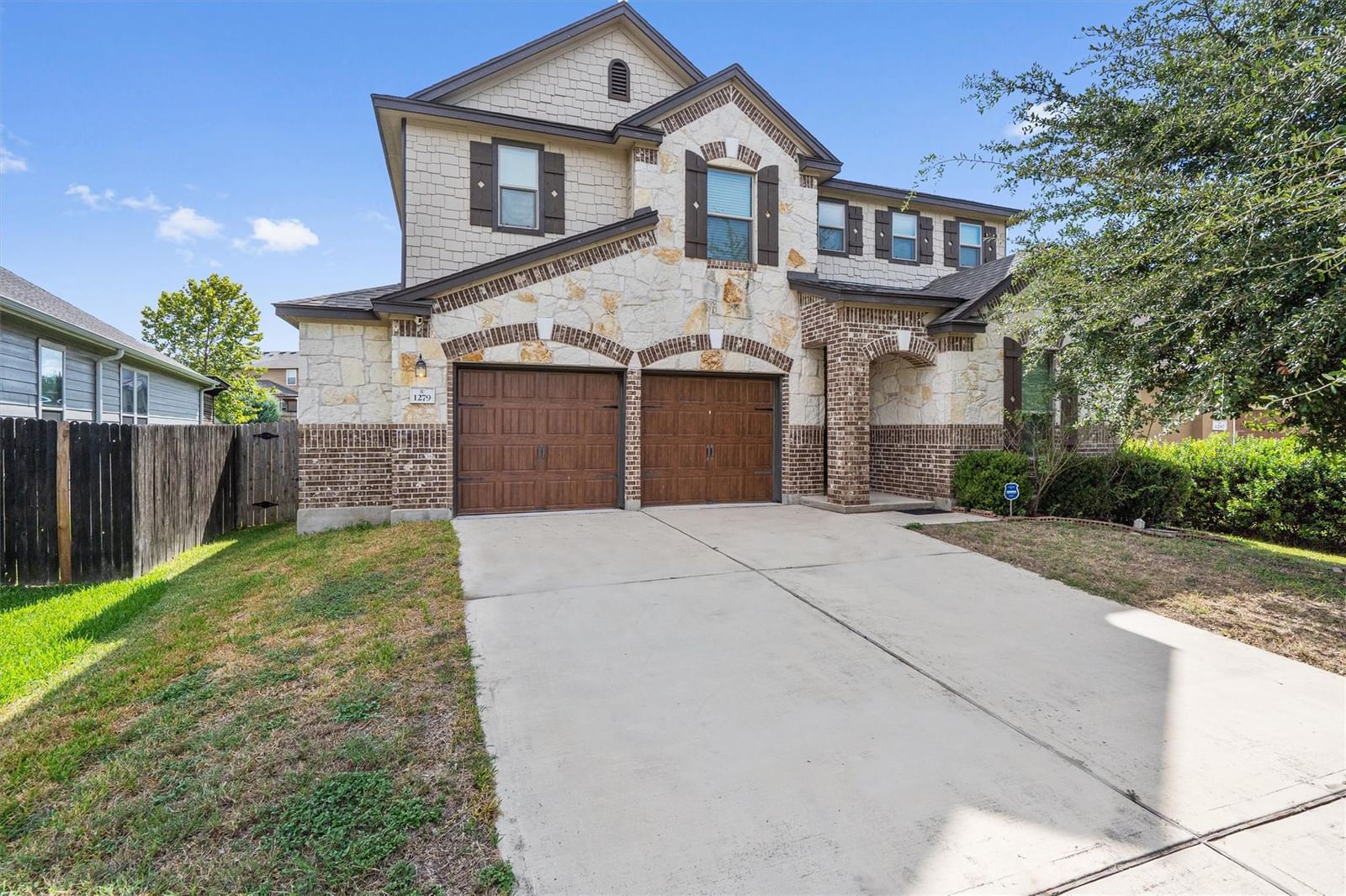 1279 Verna Brooks WAY - Photo 1