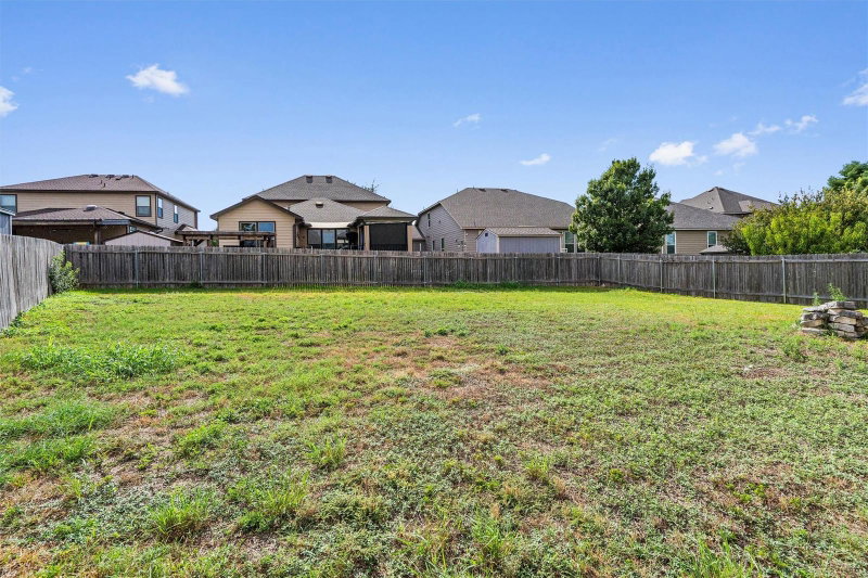 Property photo 36