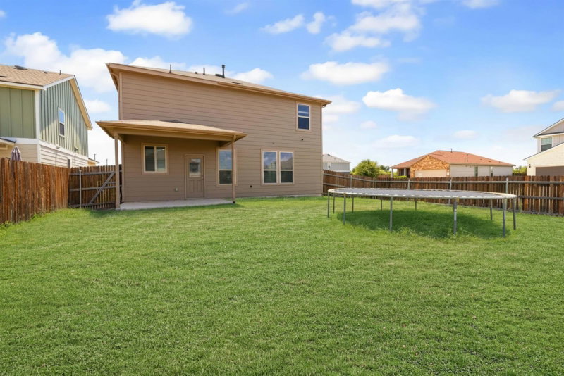 Property photo 32
