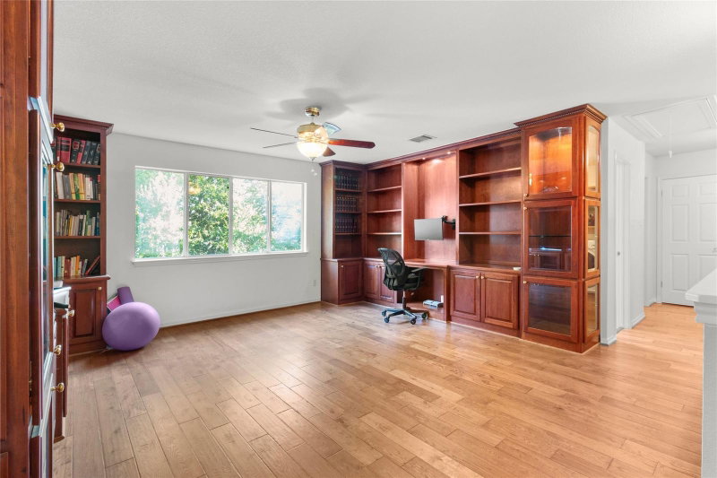 Property photo 24