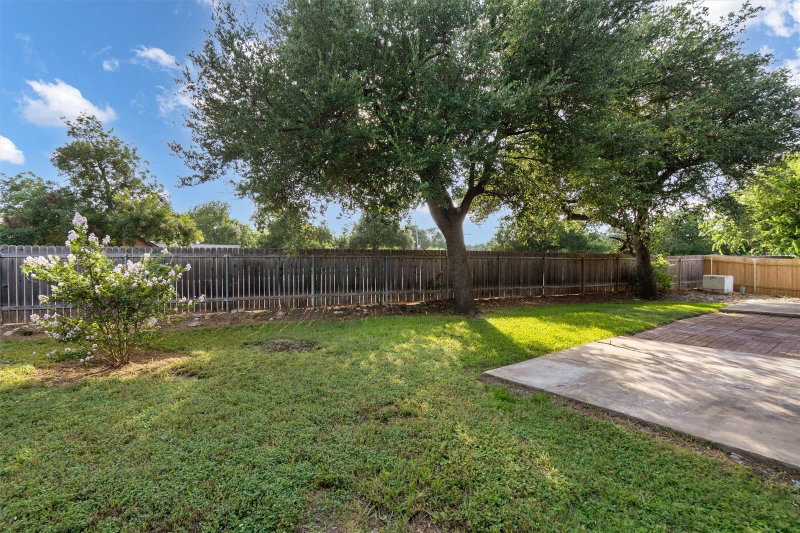 Property photo 38
