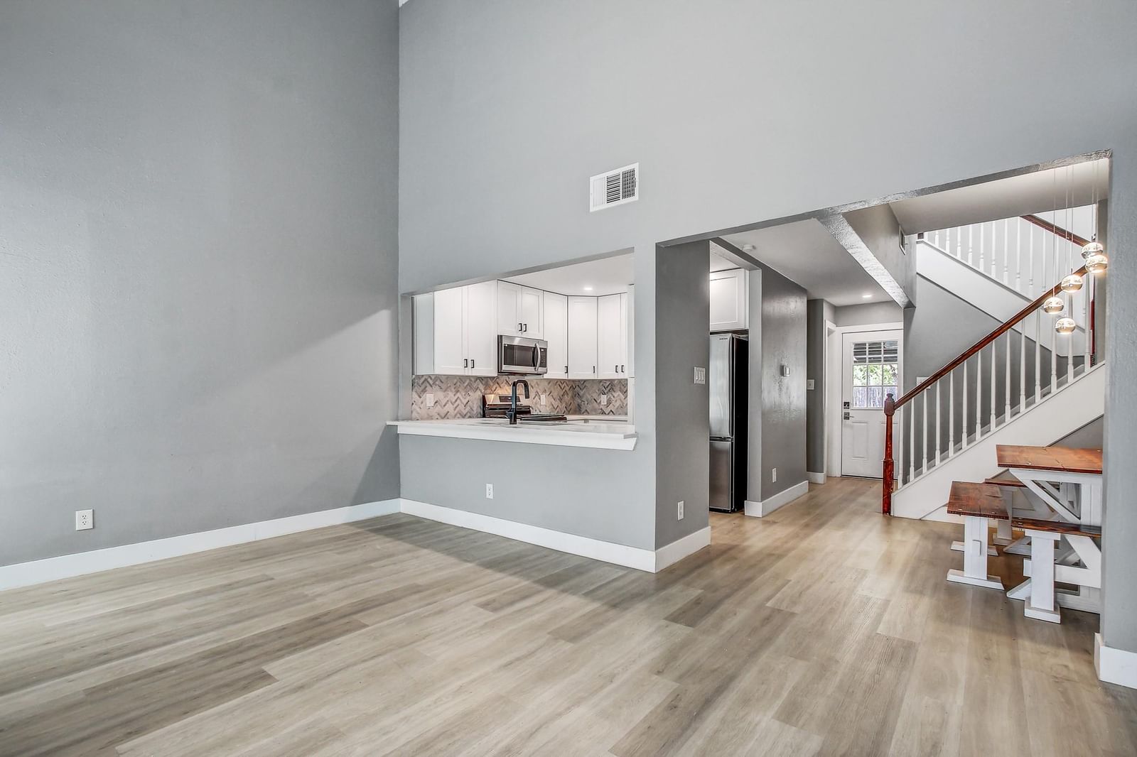 1010 Rundberg LN #24 - Photo 1