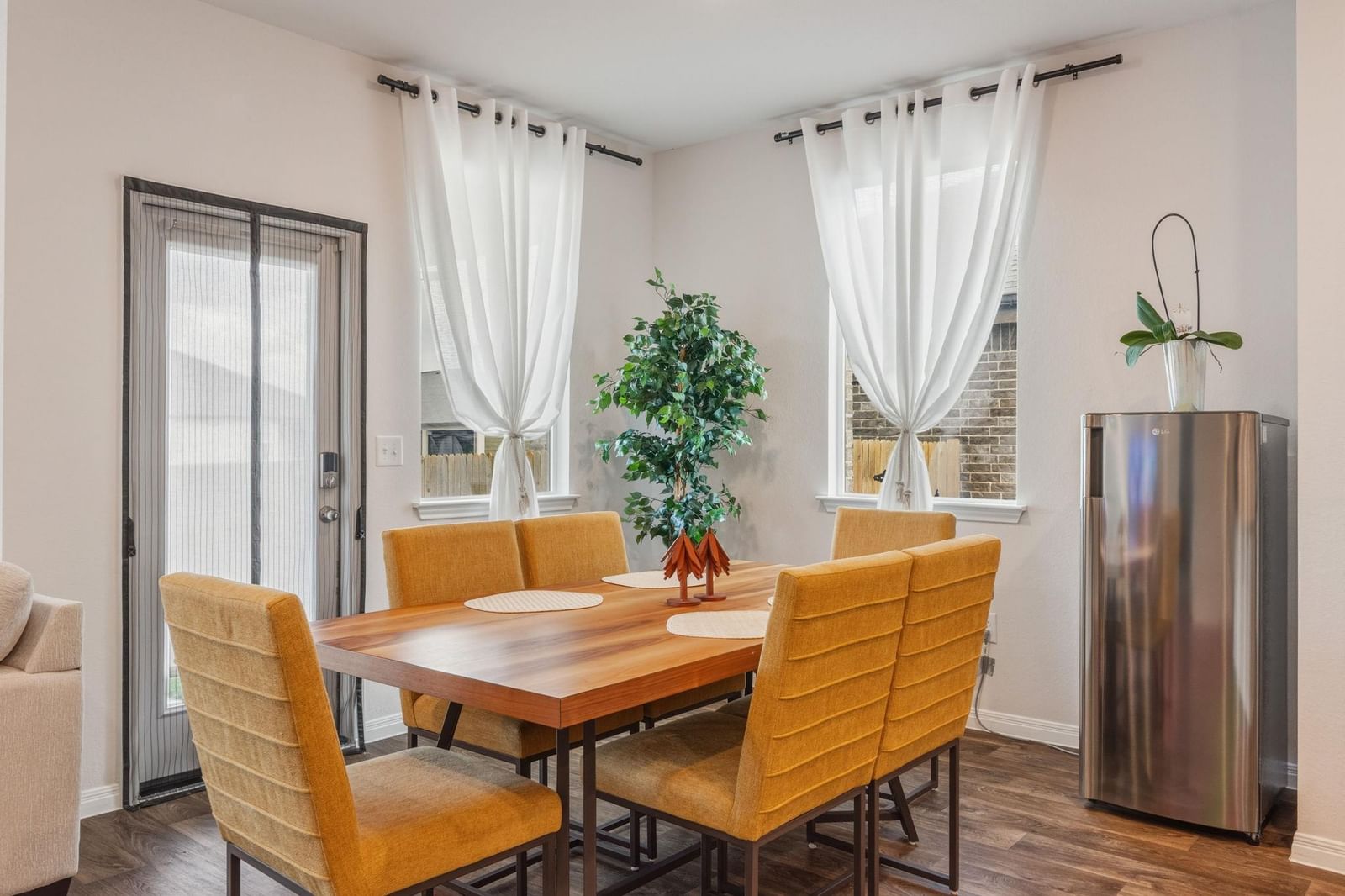 205 Charles TRL - Photo 1