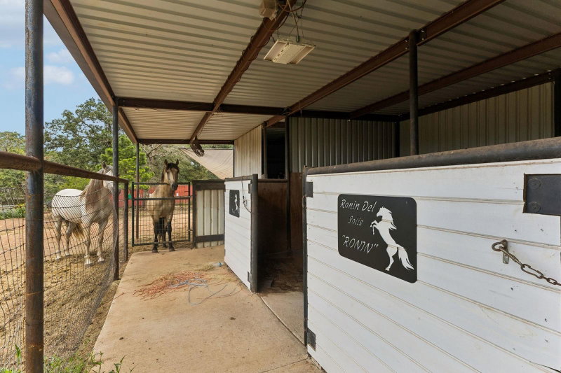 Property photo 33