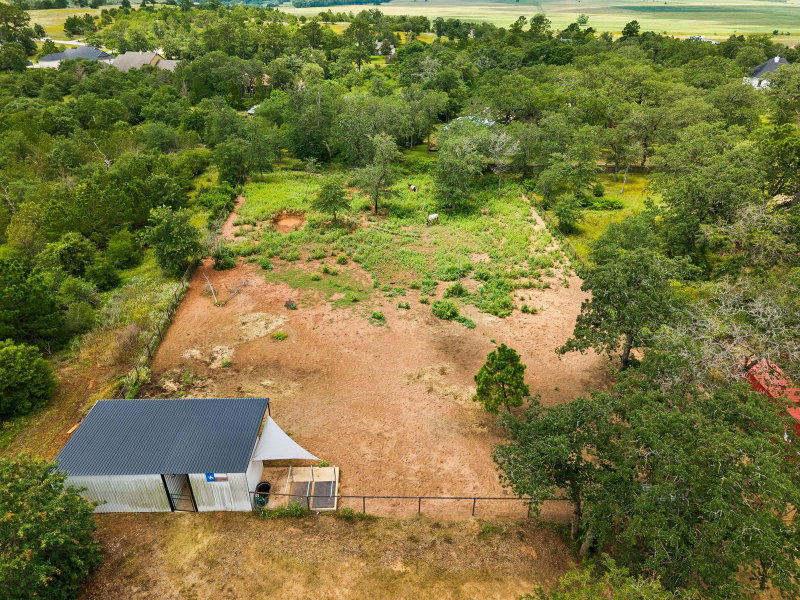 Property photo 38