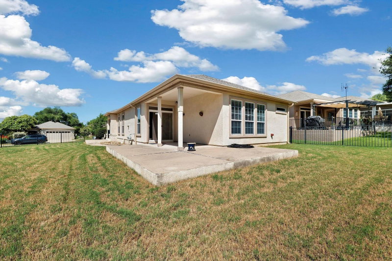 Property photo 33