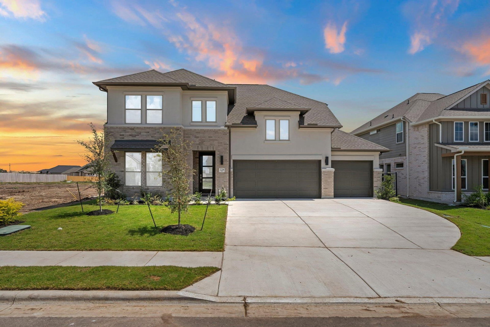 228 Pacific Grove CIR - Photo 1