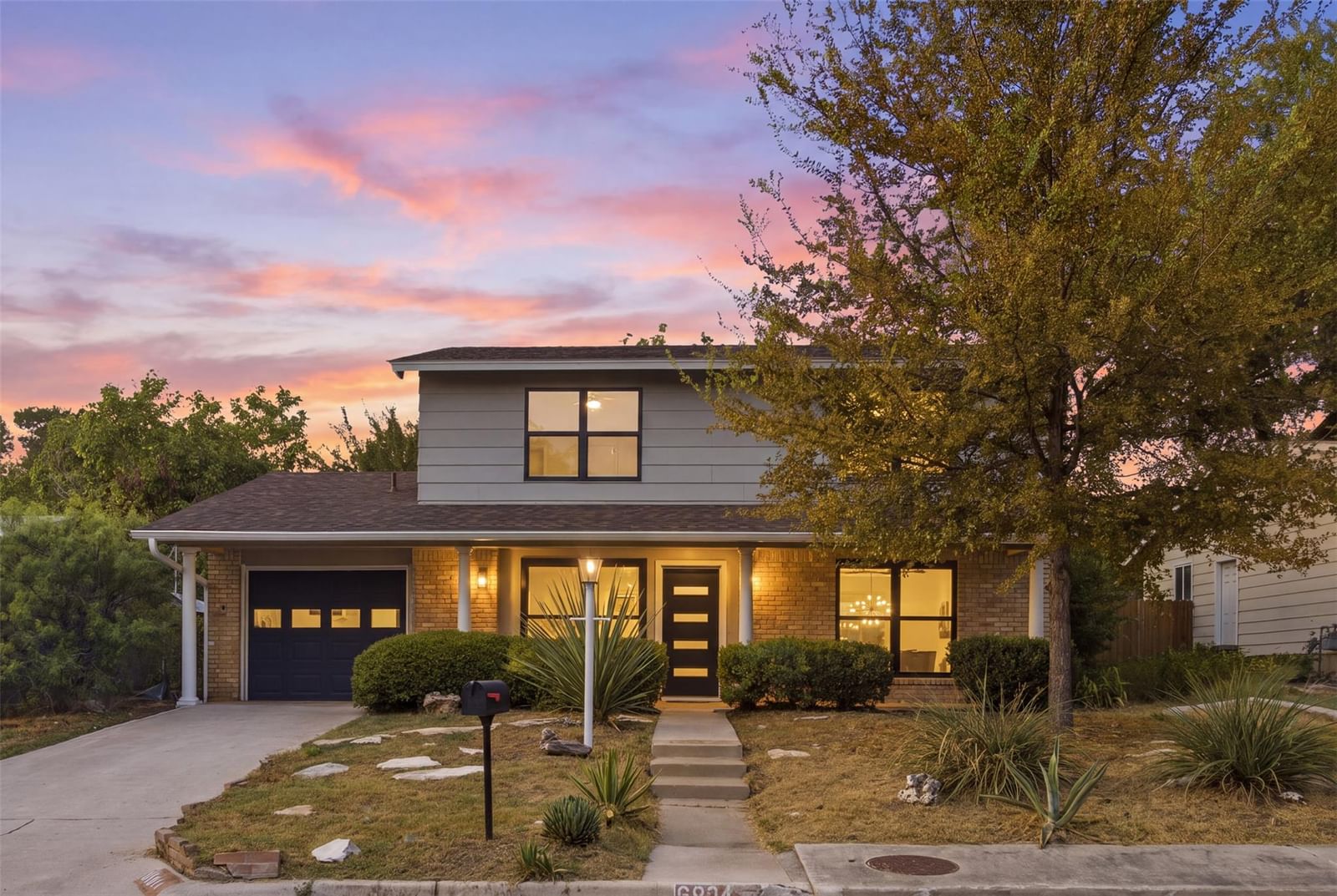 6904 Langston DR - Photo 1