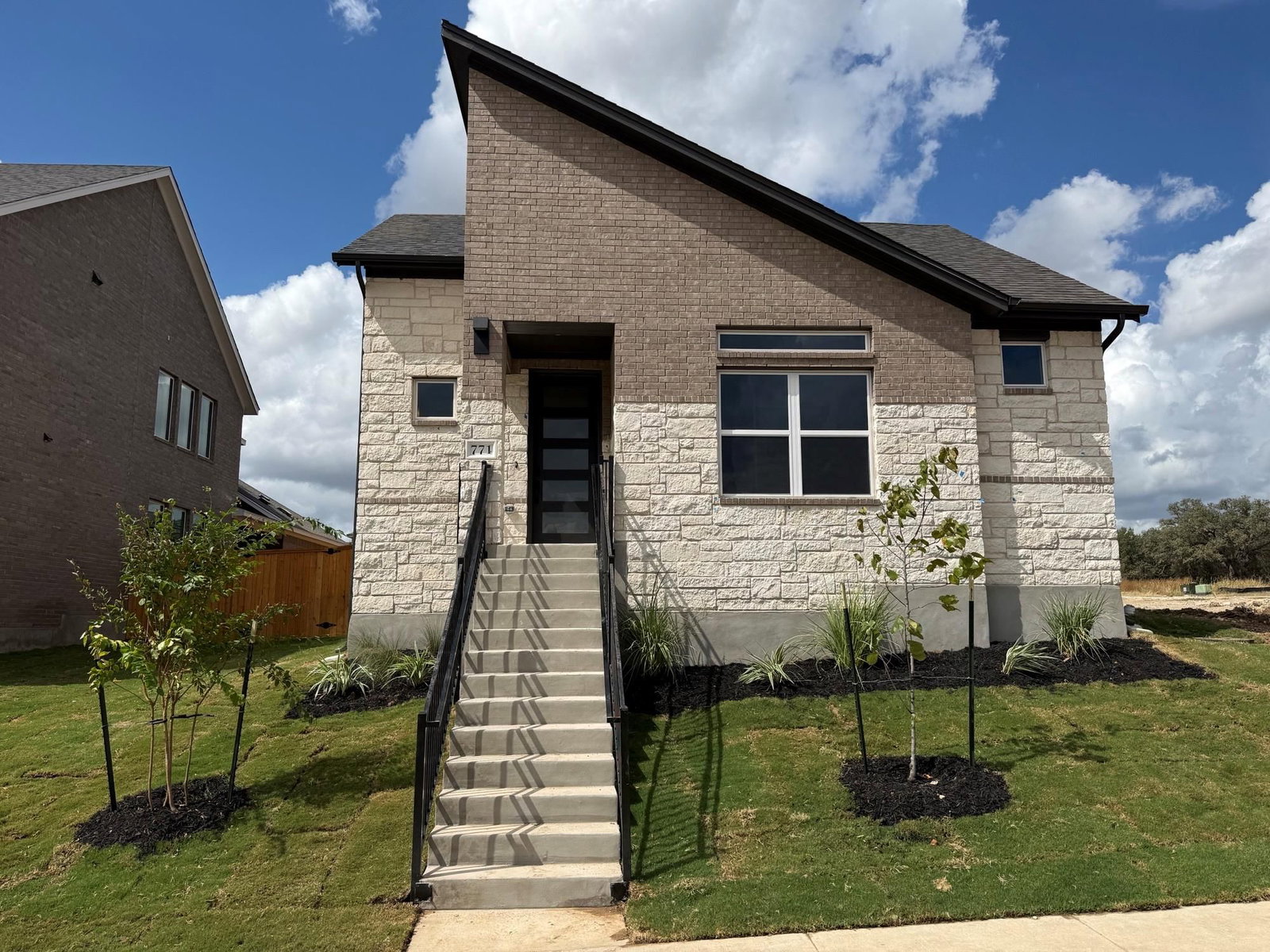 771 Clarissa ST - Photo 1