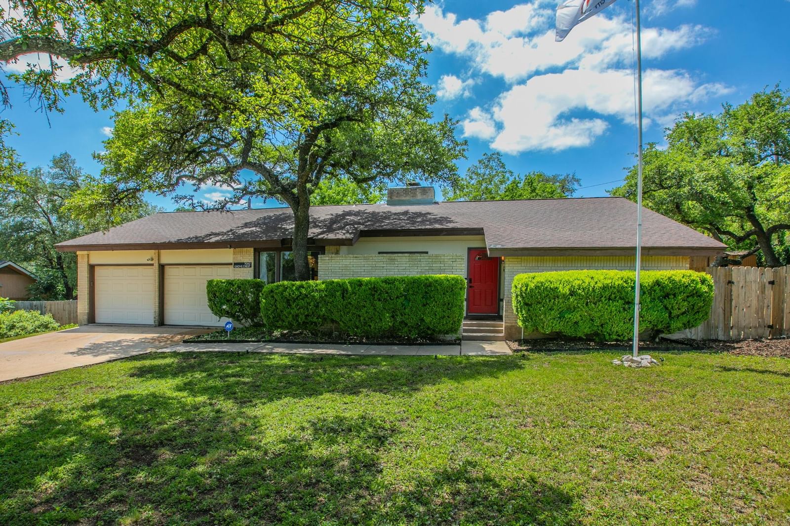 7010 Grove Crest DR - Photo 1