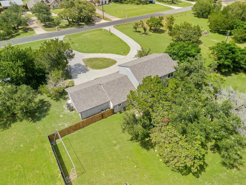 Property photo 32