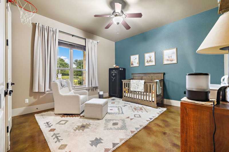 Property photo 34