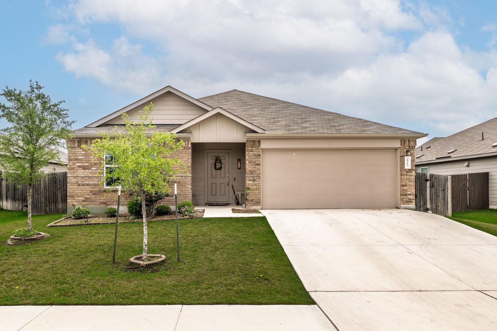 423 Bluejack WAY - Photo 1
