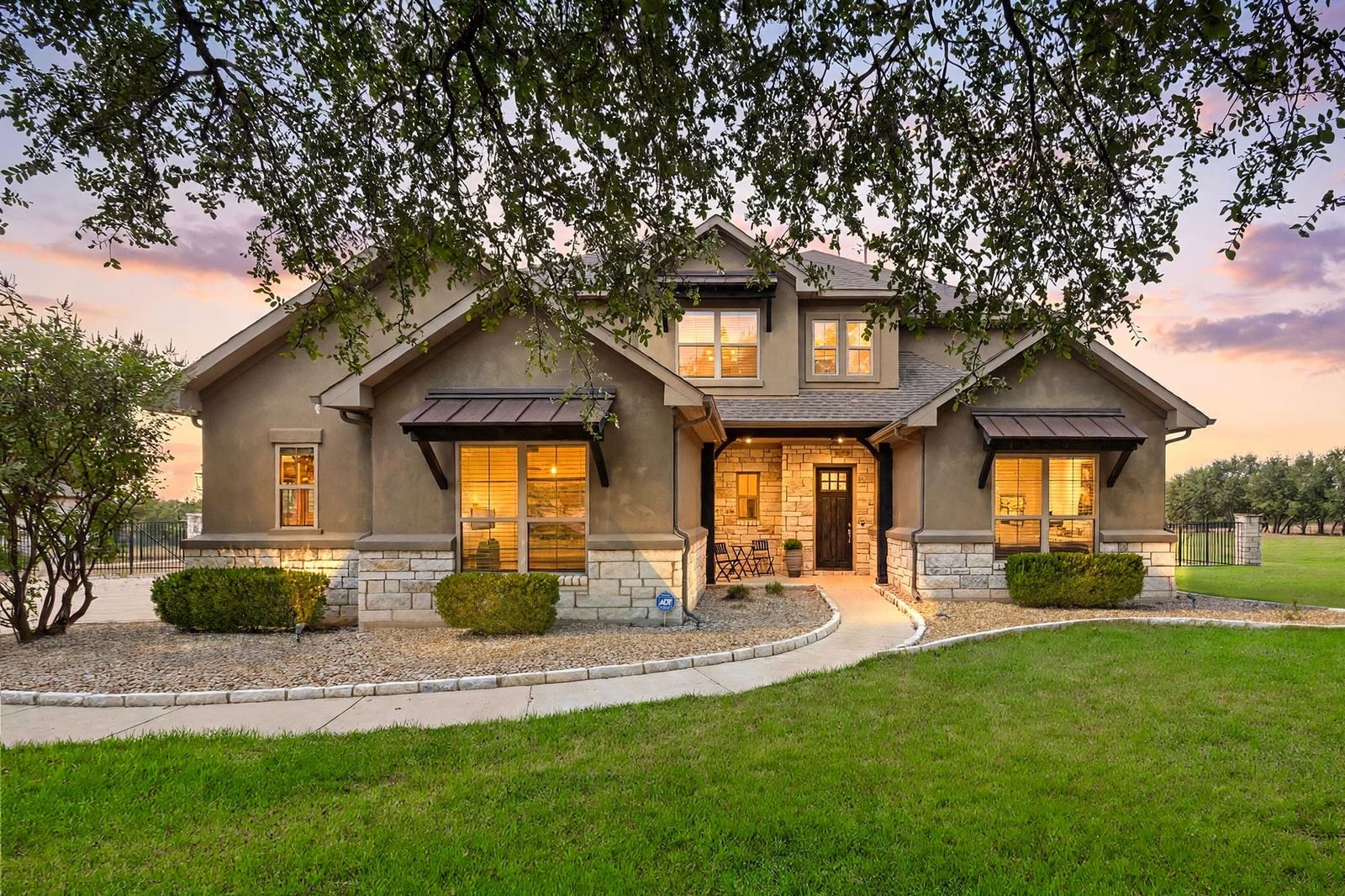 313 Escondido DR - Photo 1