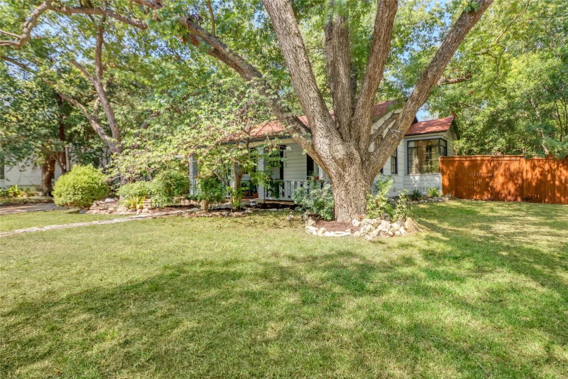 Property photo 38