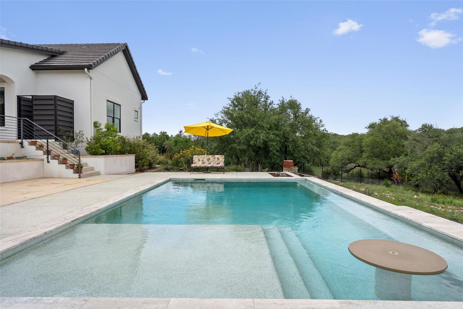 1805 Performer RD - Photo 1