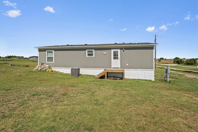 Property photo 24