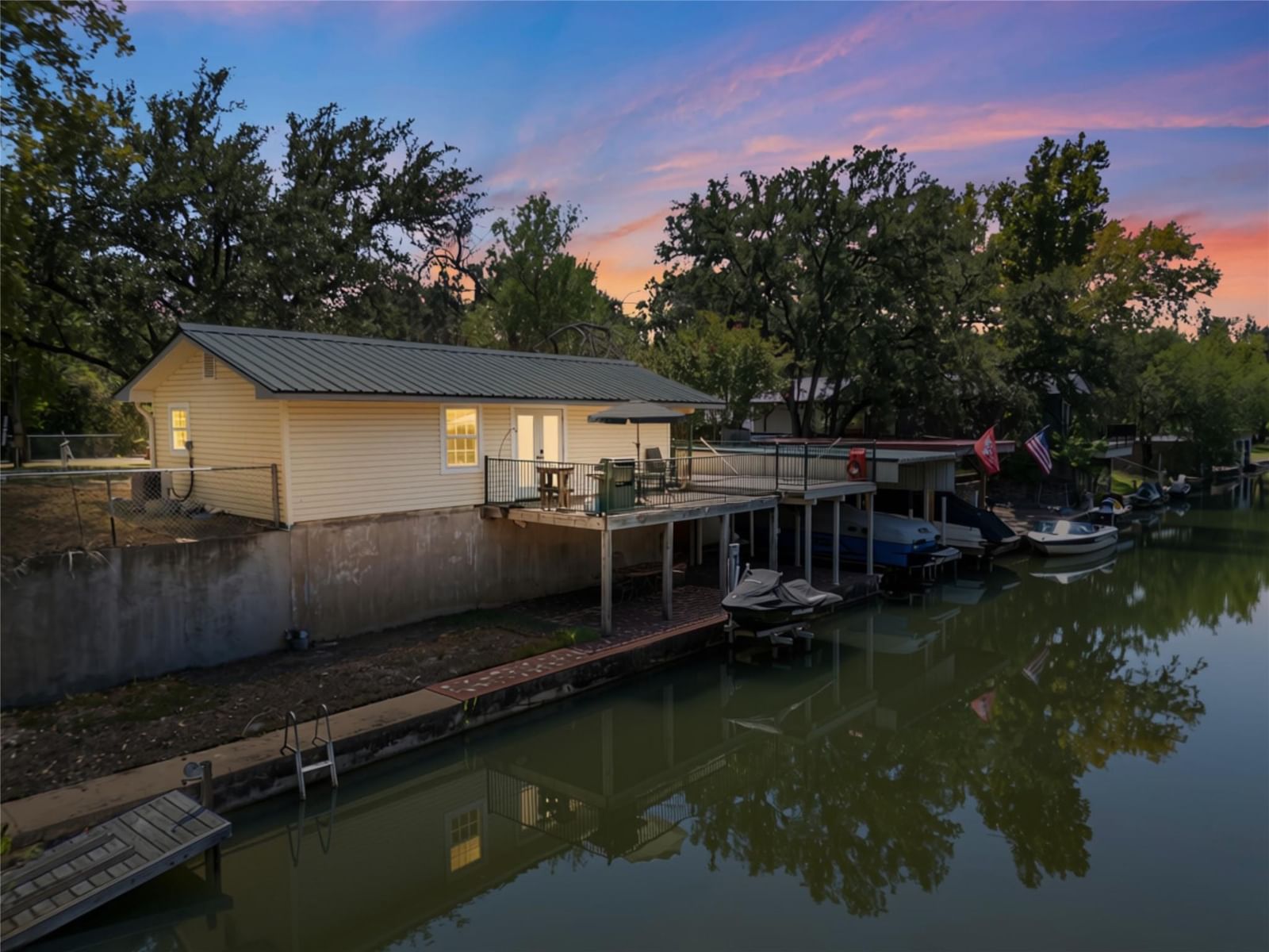 308 County Road 136B - Photo 1