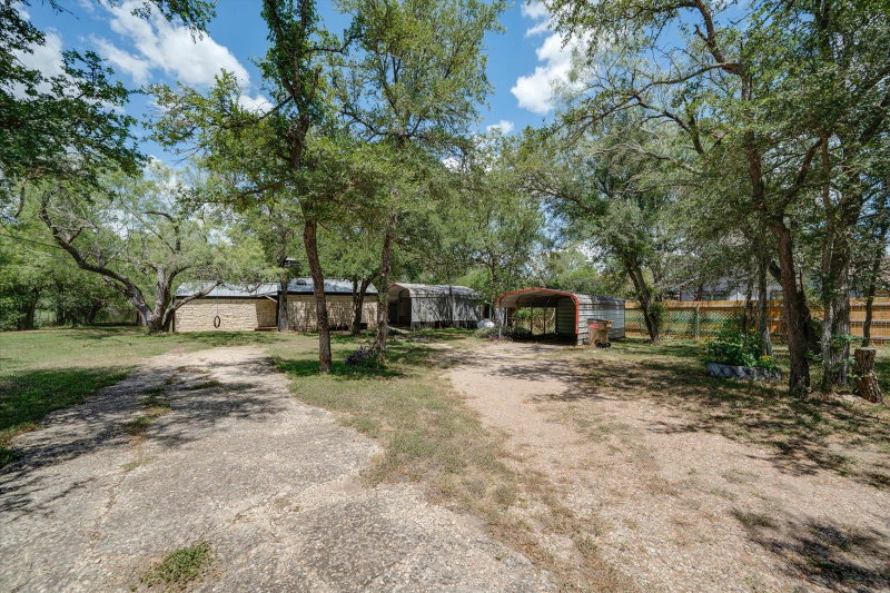 Property photo 28