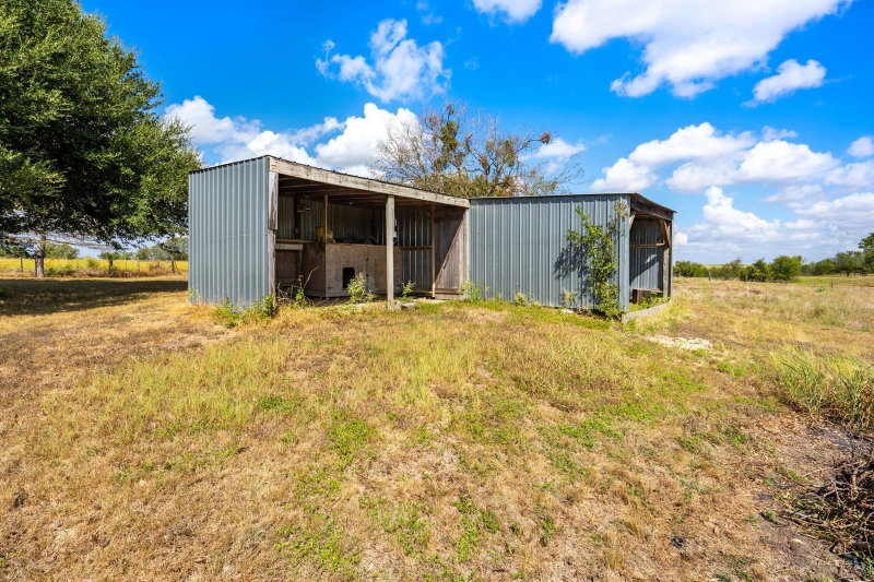 Property photo 38