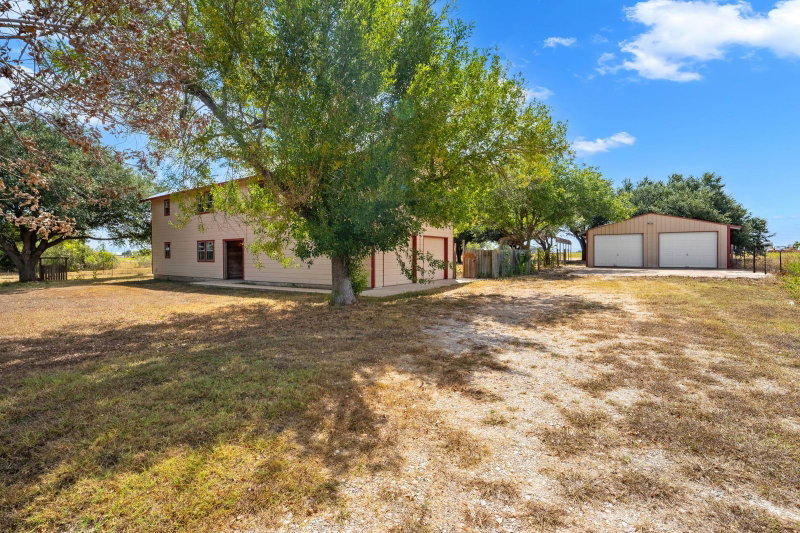 Property photo 40