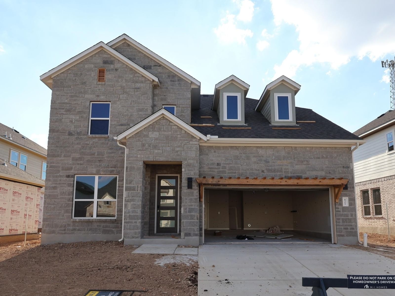 821 Purmela ST - Photo 1