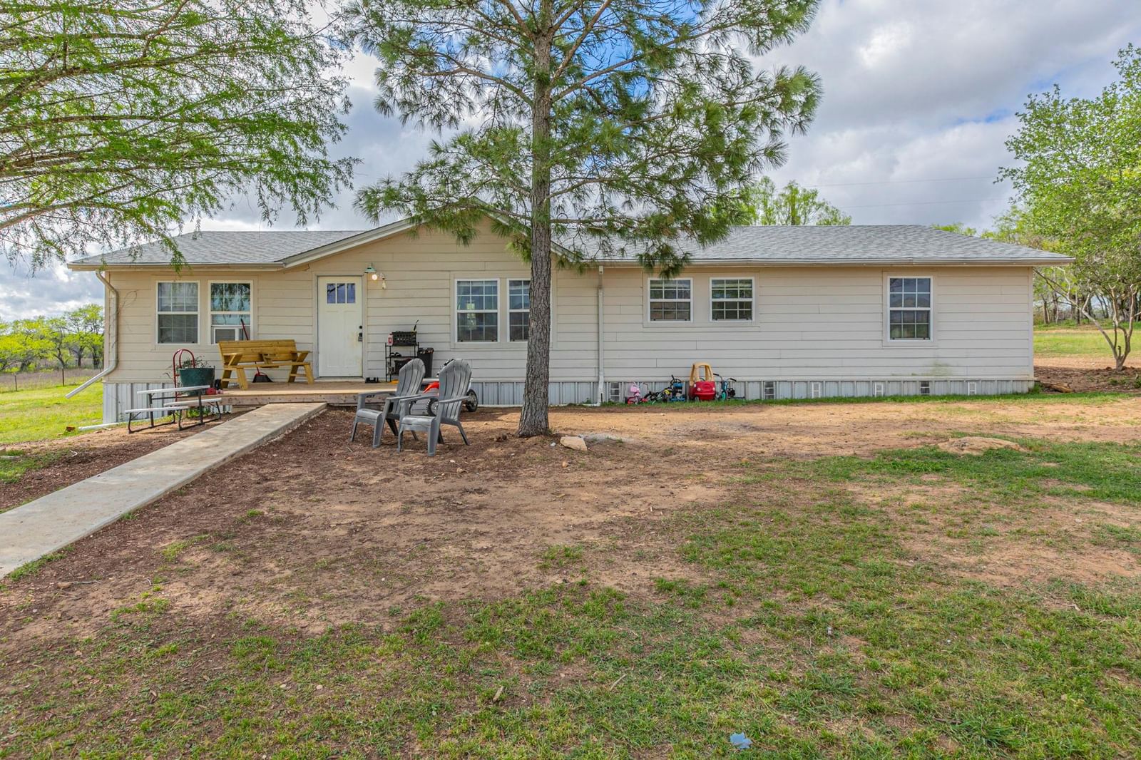 1767 Dowdy RD - Photo 1