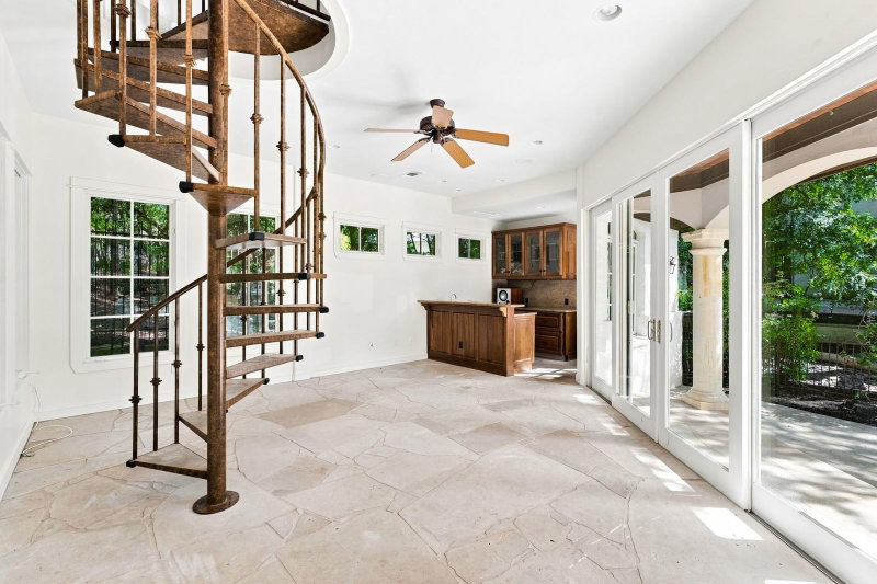 Property photo 30