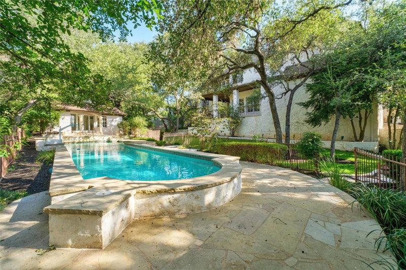 Property photo 40