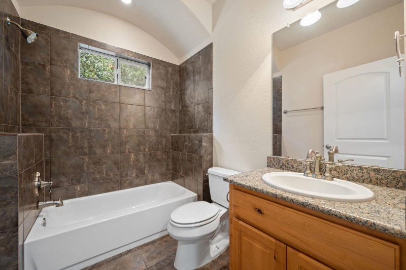 Property photo 31