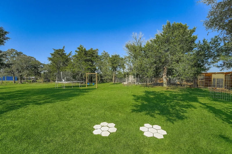 Property photo 28