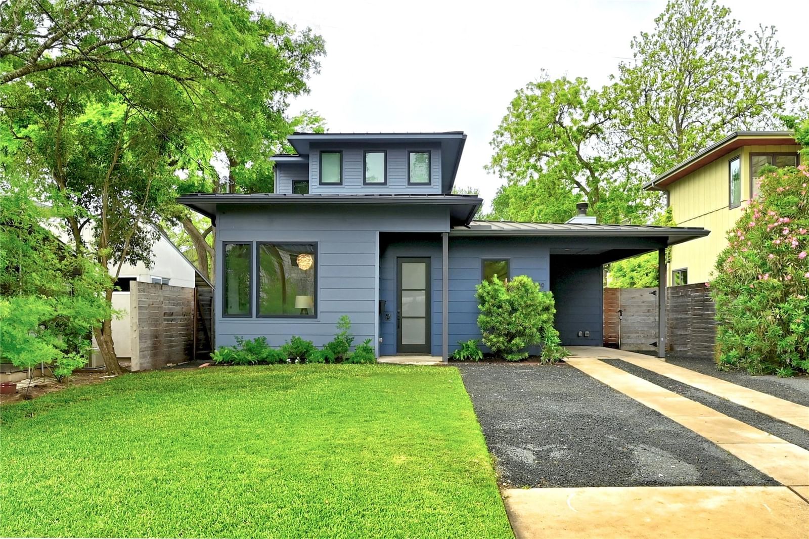 1609 Bauerle Ave - Photo 1
