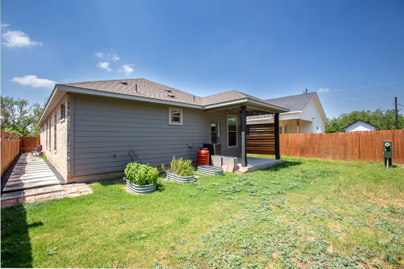 Property photo 40