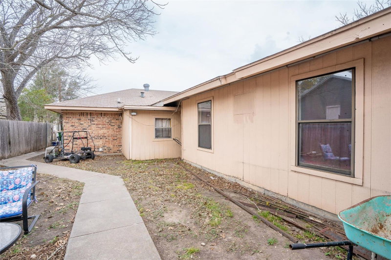 Property photo 25