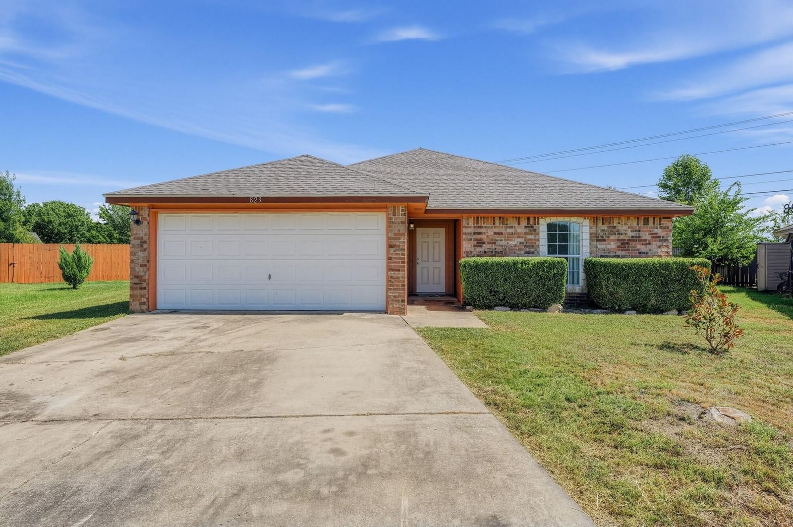823 Ruby CT - Photo 1