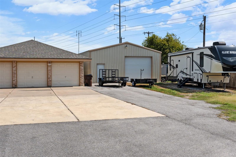 Property photo 38