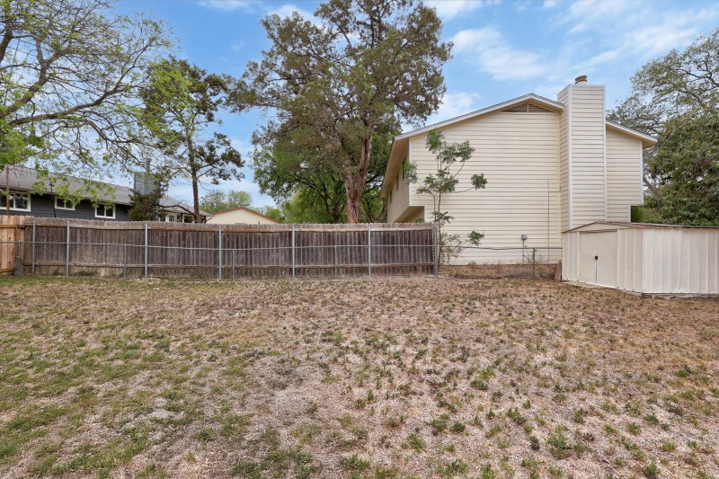 Property photo 25