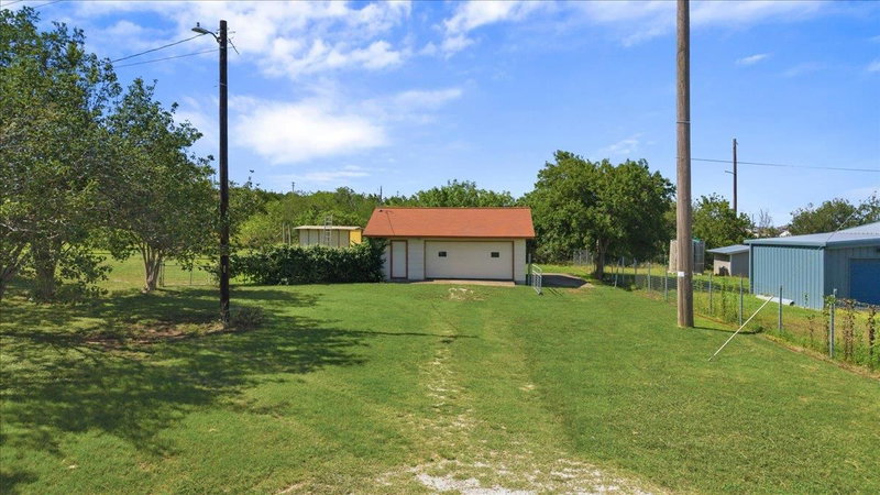 Property photo 31